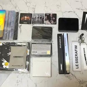 르세라핌 굿즈 일괄 판매