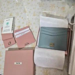 미우미우 카드지갑 파주 롯데 아울렛 구입