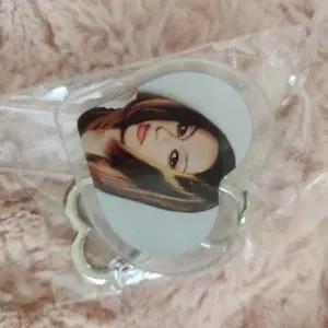 캣츠아이 팝업 아크릴 키링 메간, 소피아