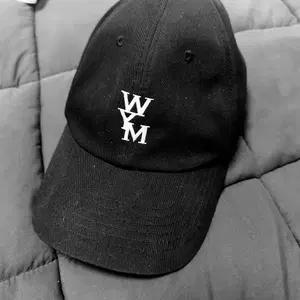 우영미 볼캡
