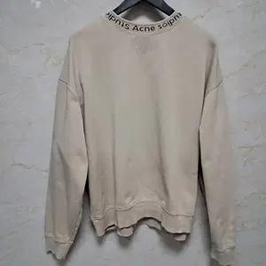 아크네 스튜디오 Acne Studios - 엠블럼 라운드 오버핏 맨투맨 110 - 115