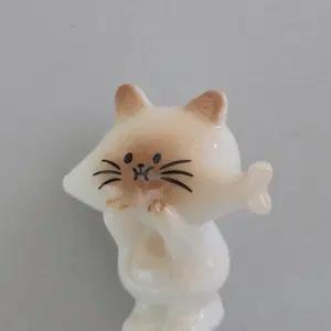 아뮤펀 고양이 가챠 안먹었냥 생선 몰래 먹고 아닌 척 하는 고양이 피규어