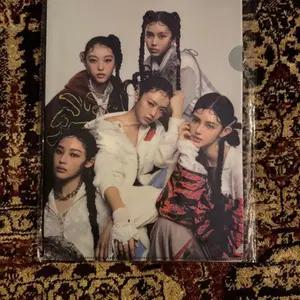 뉴진스 NJZ 클리어파일 6종 판매