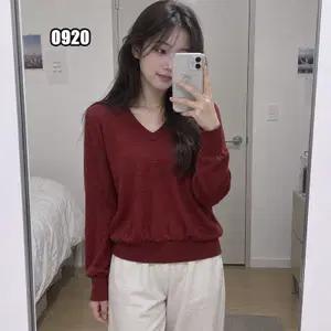 S 미즈노 레드컬러 브이넥 니트