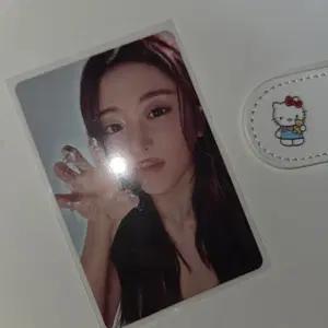 르세라핌 허윤진 붐팔라 맘스터치 미공포 포카