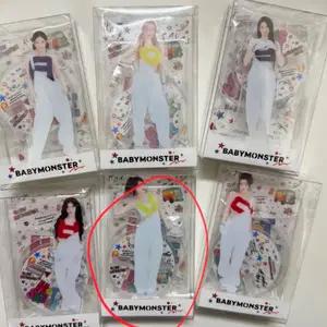 베이비몬스터 핫소스 아현 아크릴스탠드 구합니다