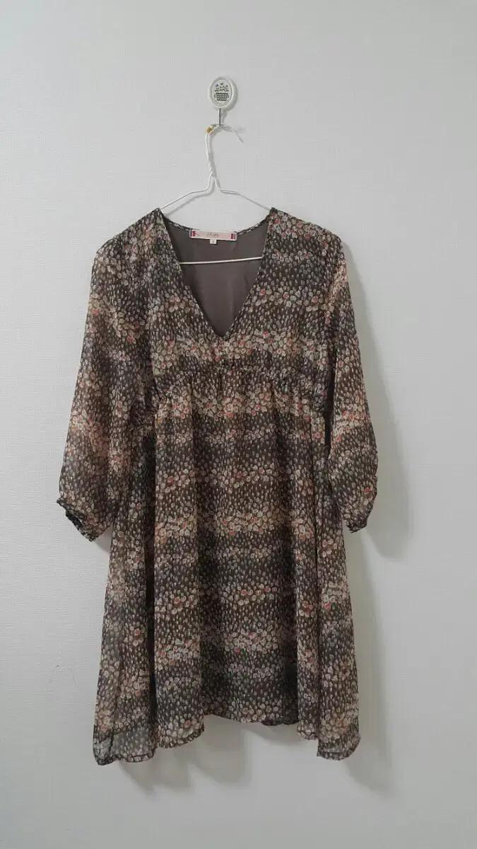 [55] 귀여운 브라운 꽃무늬 봄 원피스