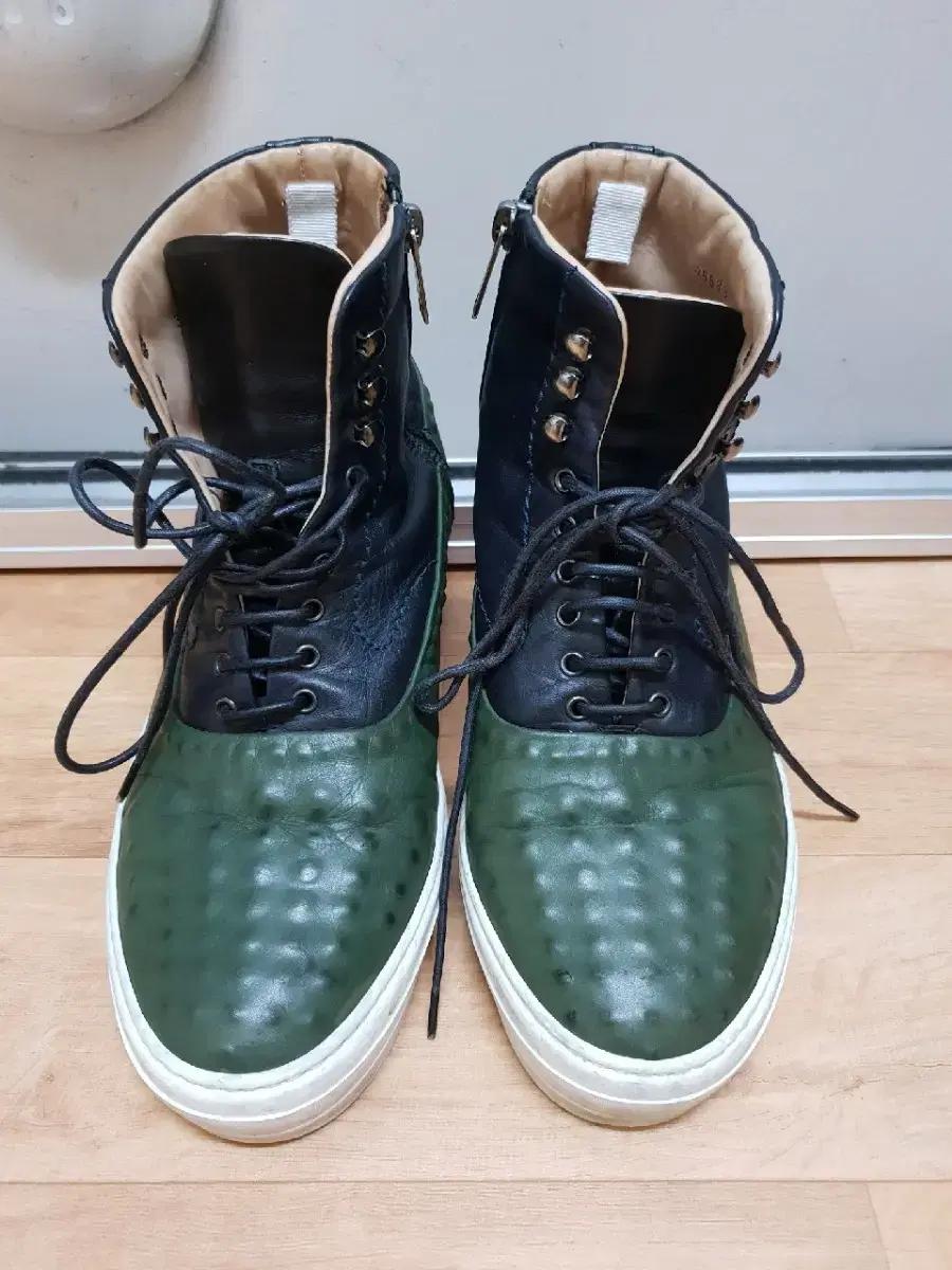 가격내림!정품 남성 알렉산더 맥퀸 히든 스터드 천연가죽 하이탑 260mm