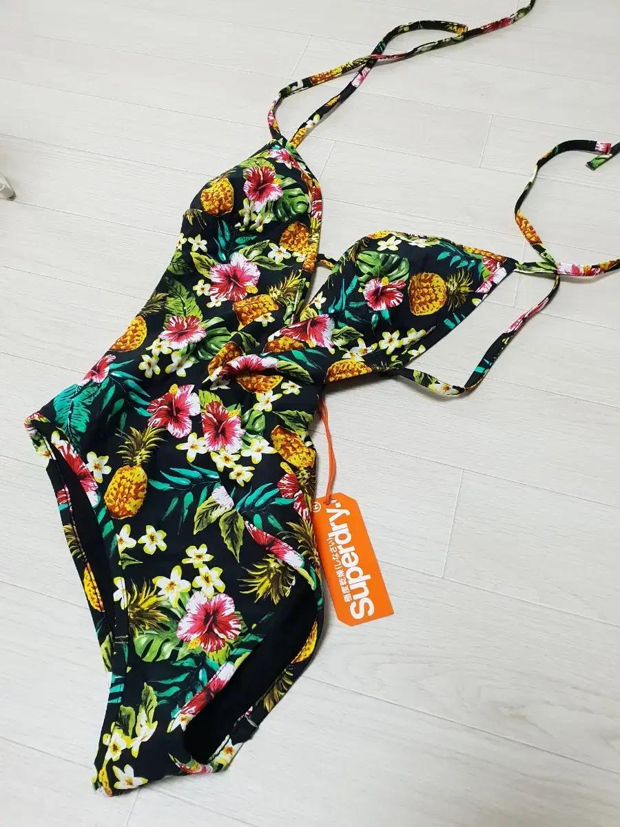 (새상품/Superdry)플라워 원피스수영복 꽃무늬패턴 완전이쁨