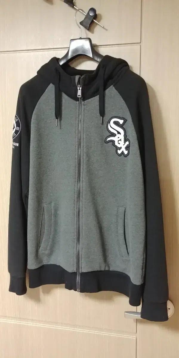 MLB 기모.후드집업.후드티.XL싸이즈.두종류.따로따로팝니다^^