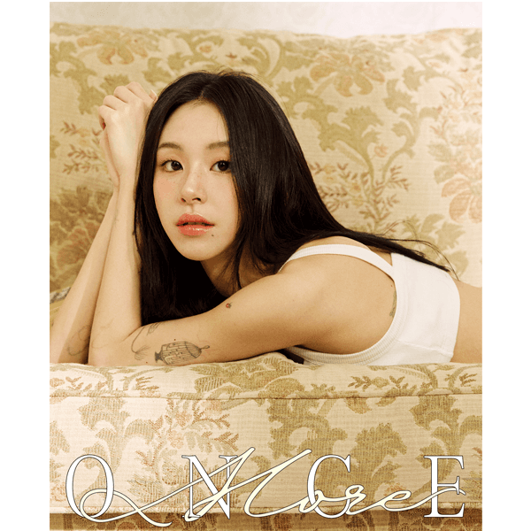 ESQUIRE 에스콰이어 스페셜 포토북 : ONCE MORE B형 (표지 : 트와이스 : 채영)