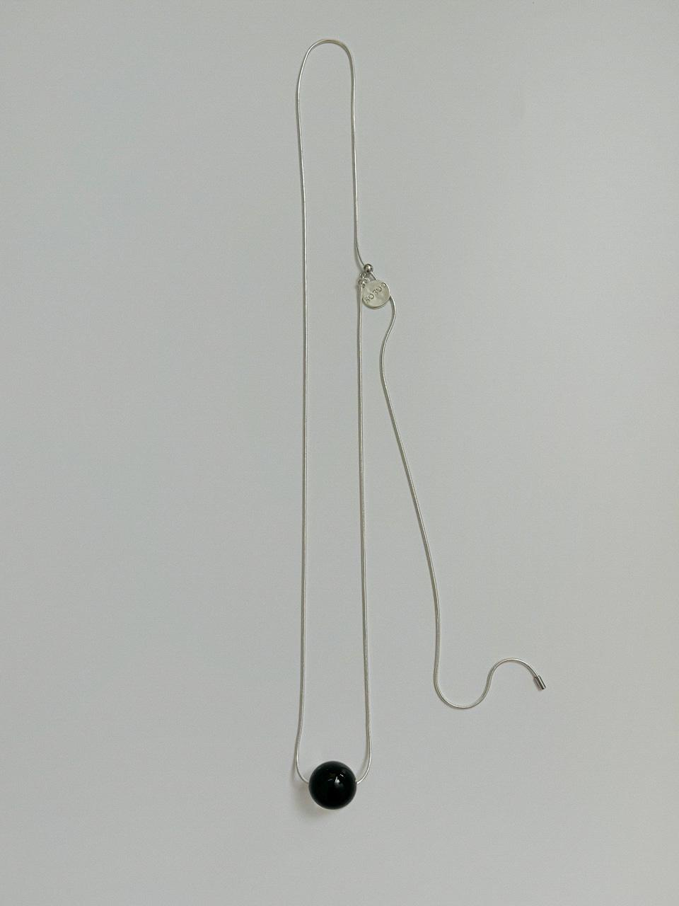 Bold Point Gemstone Long Necklace [Black]