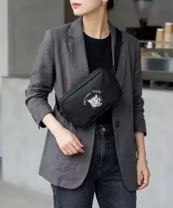 오니츠카타이거 onitsukatiger 그래픽 자수 파우치 3183B107001
