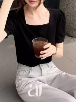 (국내제작) (블라우스같은티셔츠/시원쿨링/여리핏) 쿨링 스퀘어넥 퍼프 반팔티셔츠 여름/오피스룩/스퀘어넥티/퍼프소매 ts3229