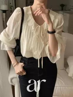 (오늘무드여리빛/감성필터장착) 로레인 쉬폰터치 프릴 핀턱 리본 스트랩 가을블라우스 bs8493