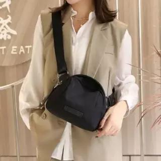 웨이스트백 힙색 슬링백 남녀공용 블랙 웨이스트백 포인트가방 데이트가방 데일리가방