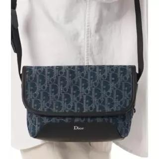 DIOR 26FW 제트 플랩 스트랩 백 미니 2DBCA627DWS H16E 4218663