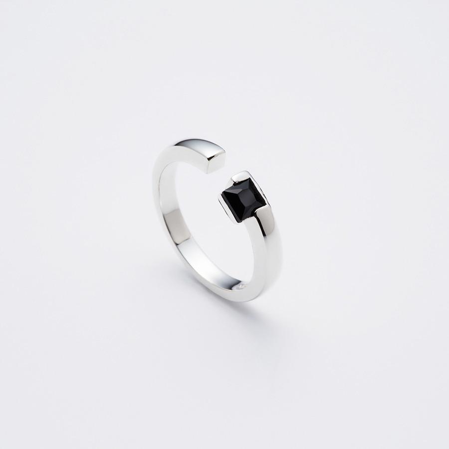 L square black spinel Large open ring 엘 스퀘어 블랙스톤 라지 오픈 반지