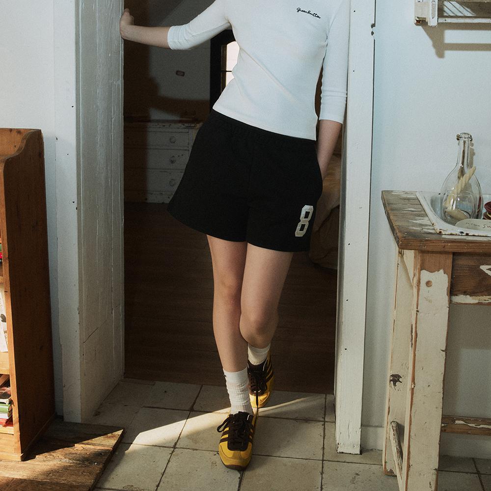 NO.8 Applique Sweat Shorts (Black)