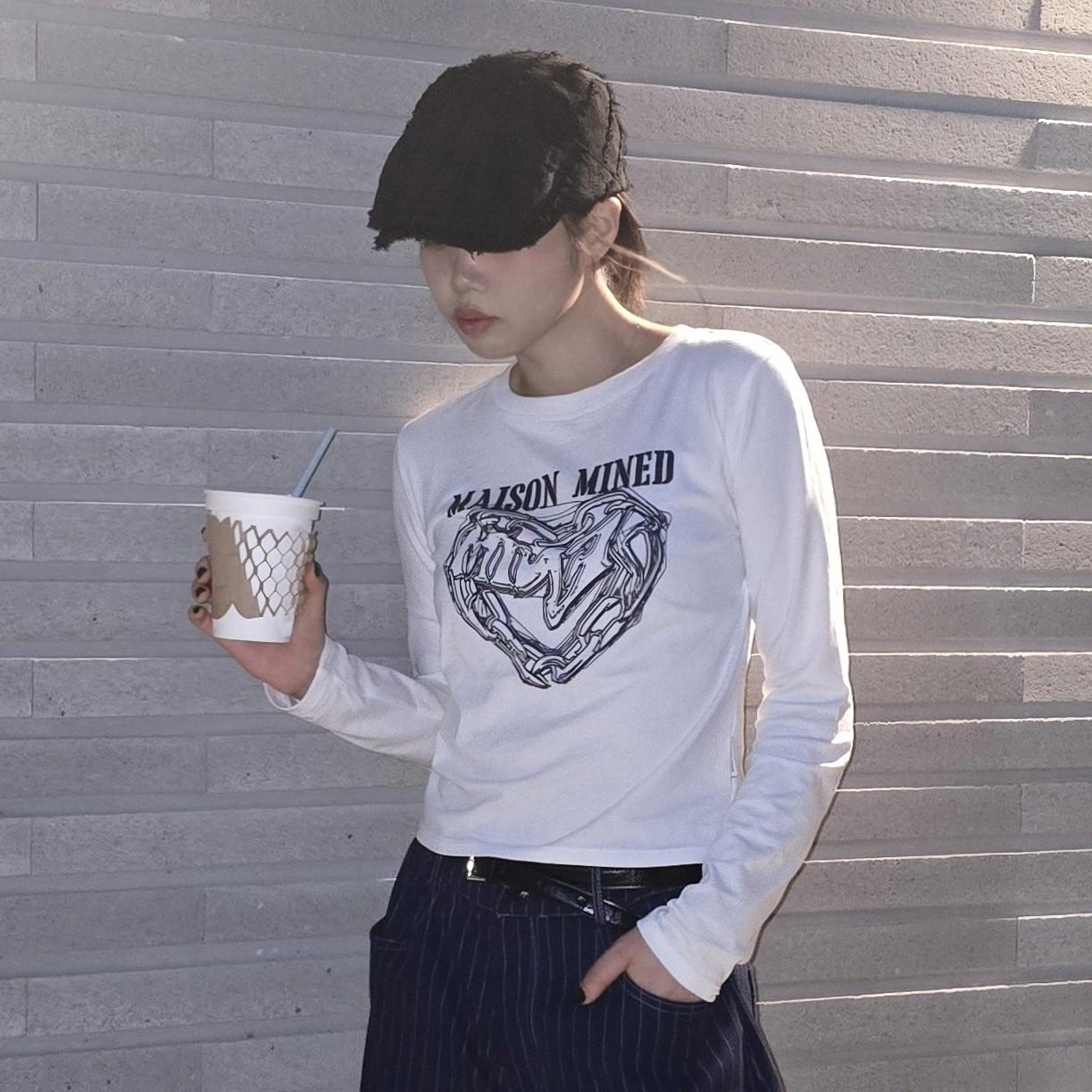 (W) DOODLE HEART LONG SLEEVE WHITE