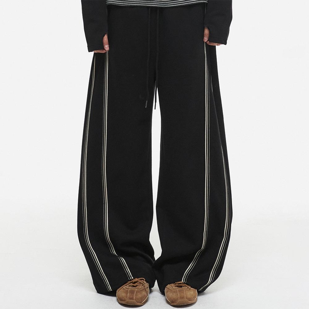 커브드 라인 트랙 팬츠 블랙