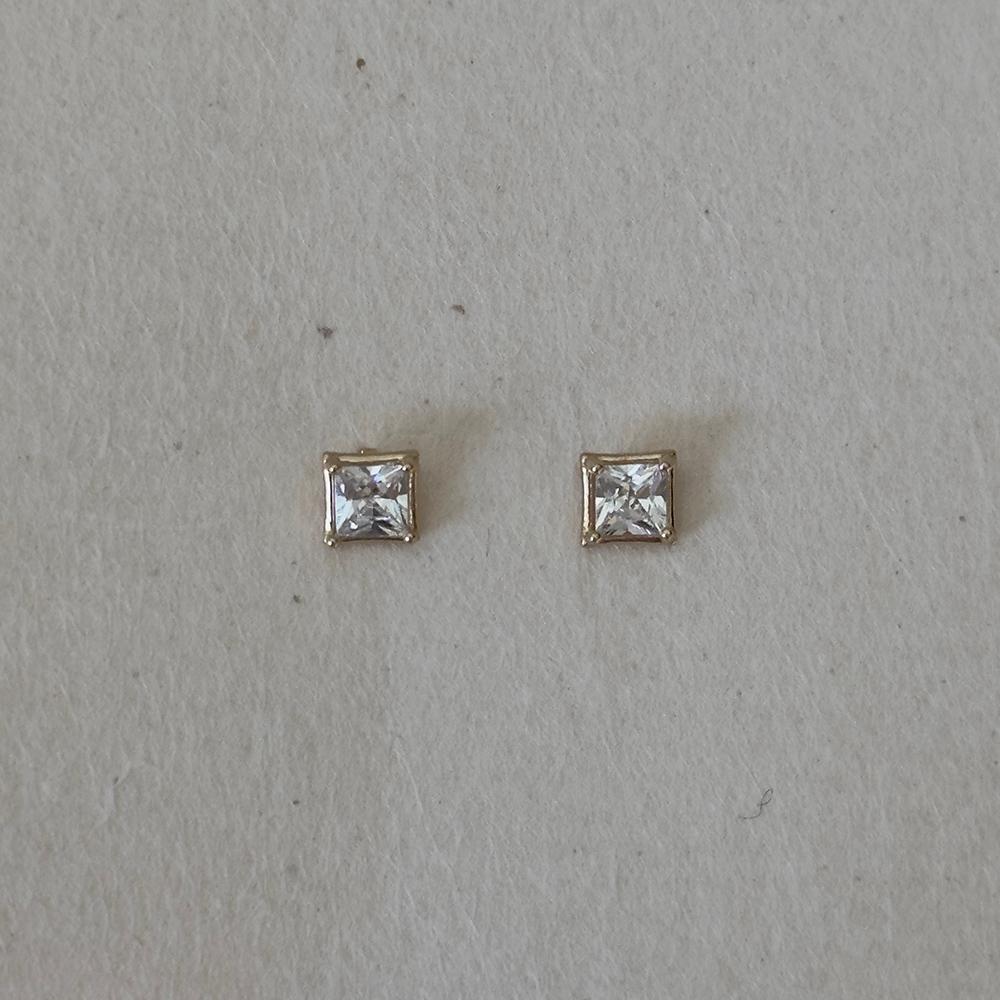 14k Icy earrings