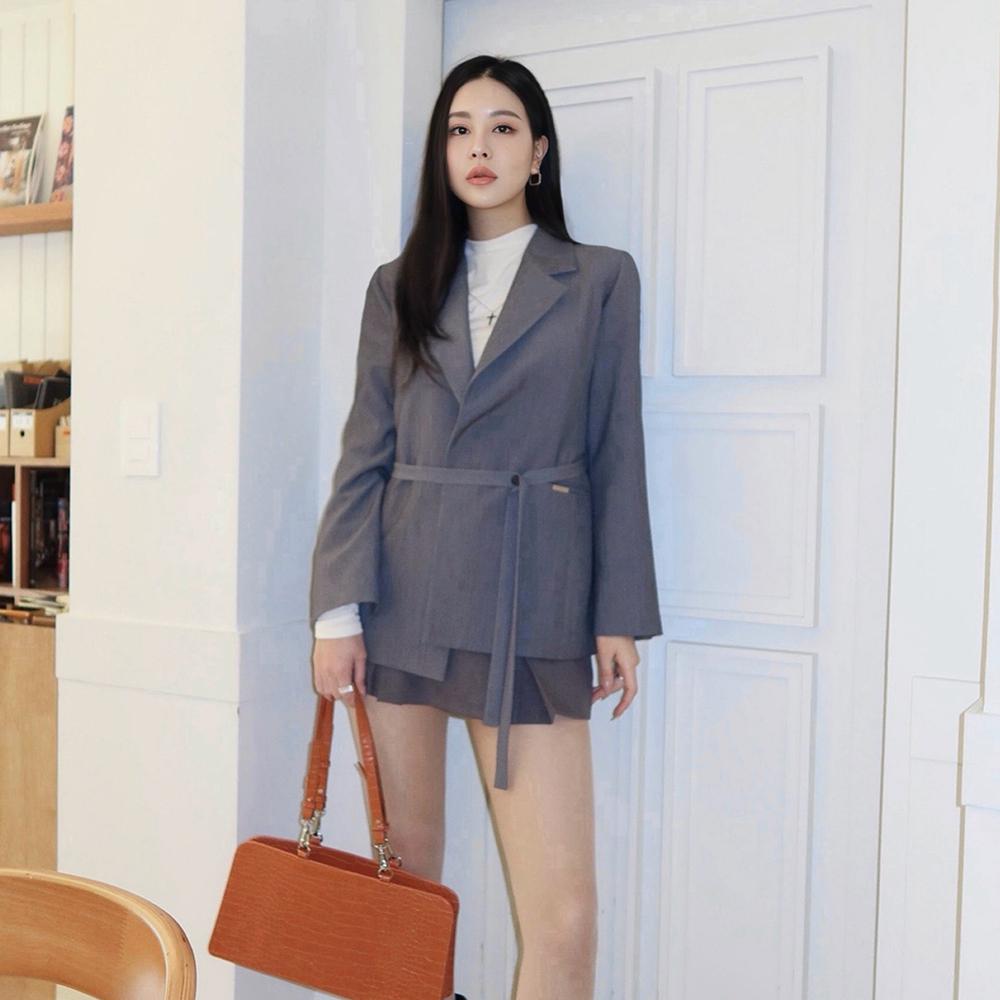 르제로 아리아 벨티드 자켓 / 그레이