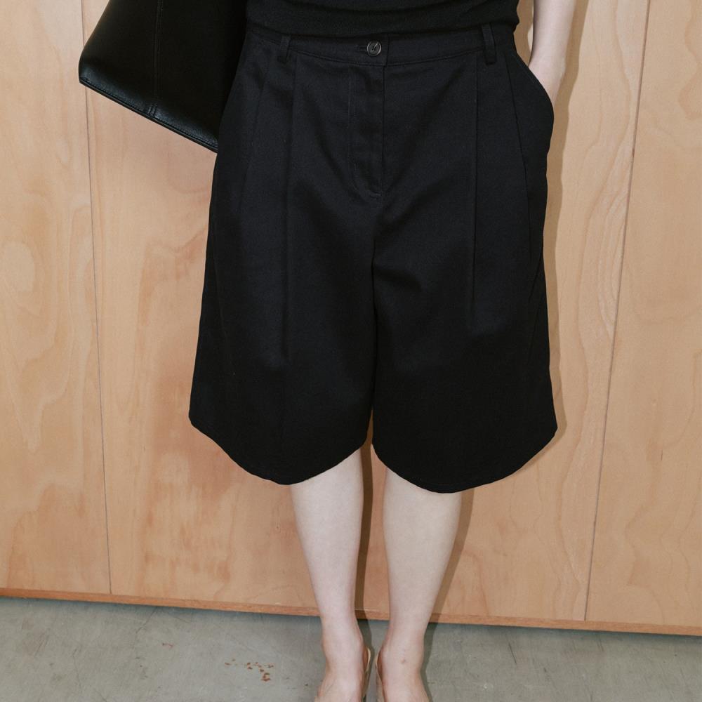 Classic Bermuda Pants Black (TA6425A025)