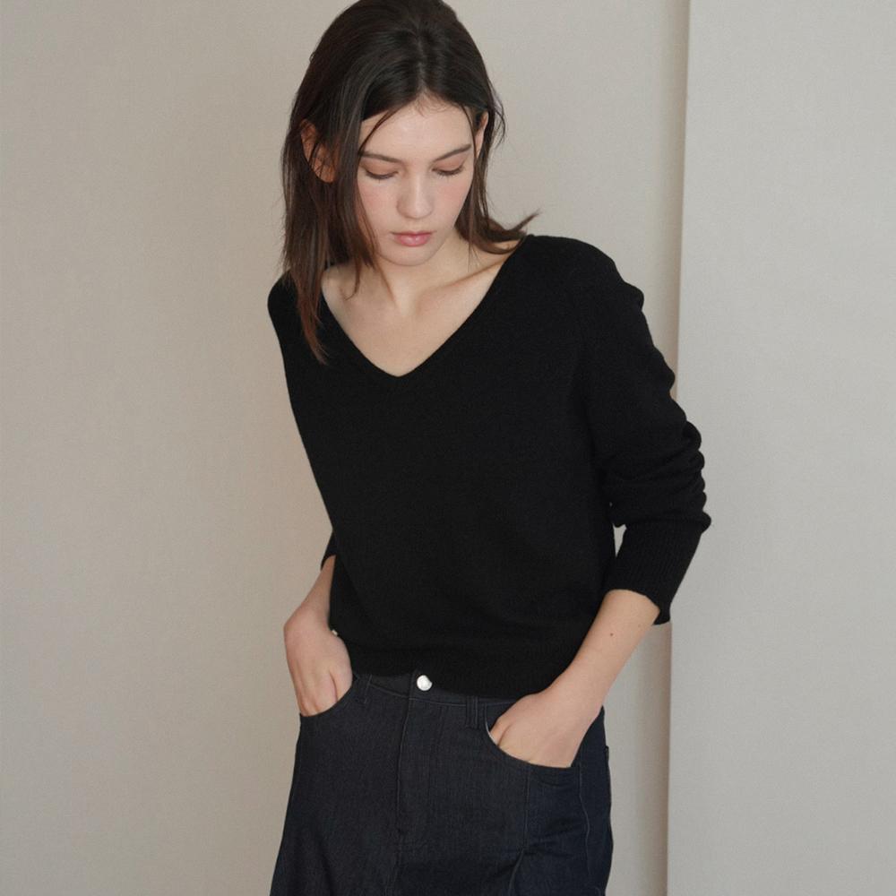 Yuzu classic V knit (black)