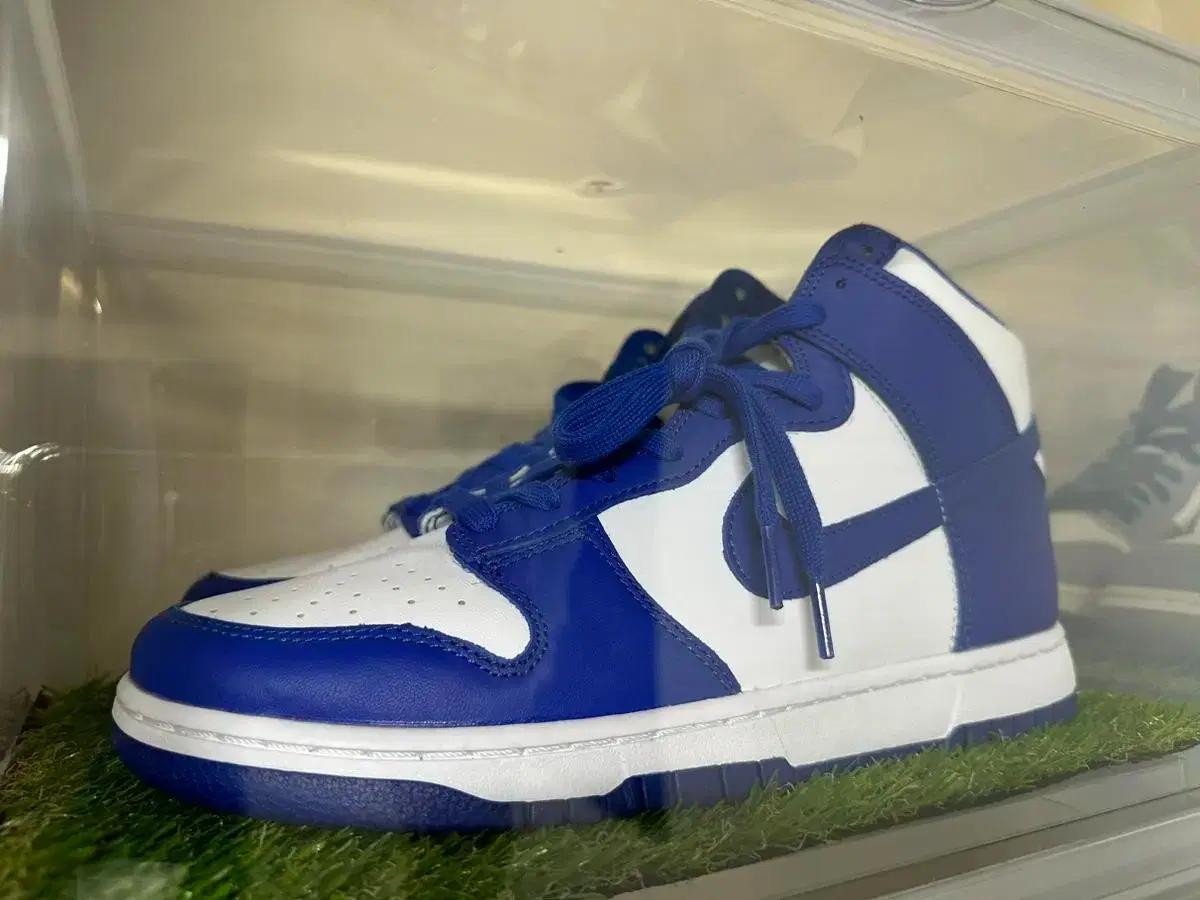 나이키 덩크하이 게임로얄 285