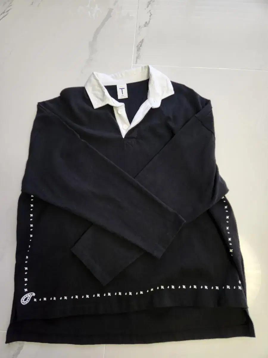 Birthdaysuit 블랙 카라 롱슬리브