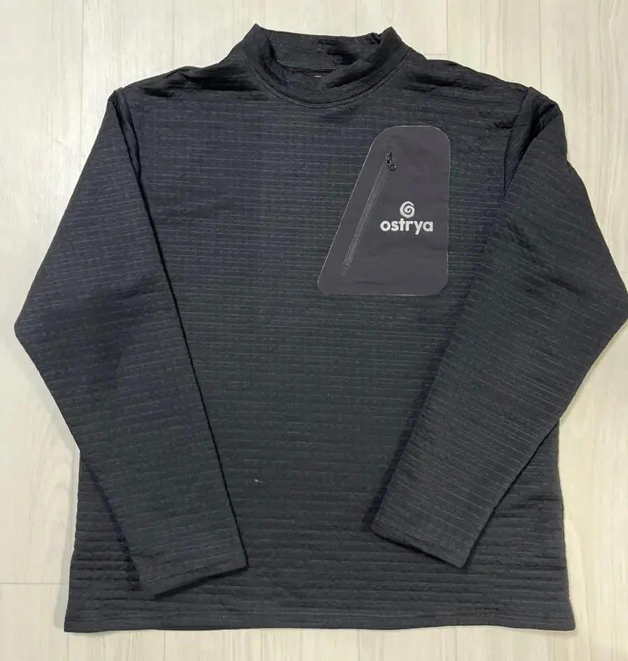 오스트리야 Tessellate Fleece Sweater Black