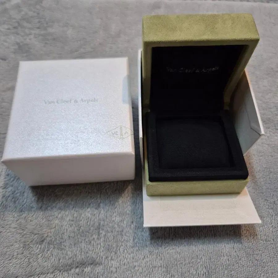 반클리프 앤 아펠 스위트 알함브라 팔찌 케이스 상자 박스