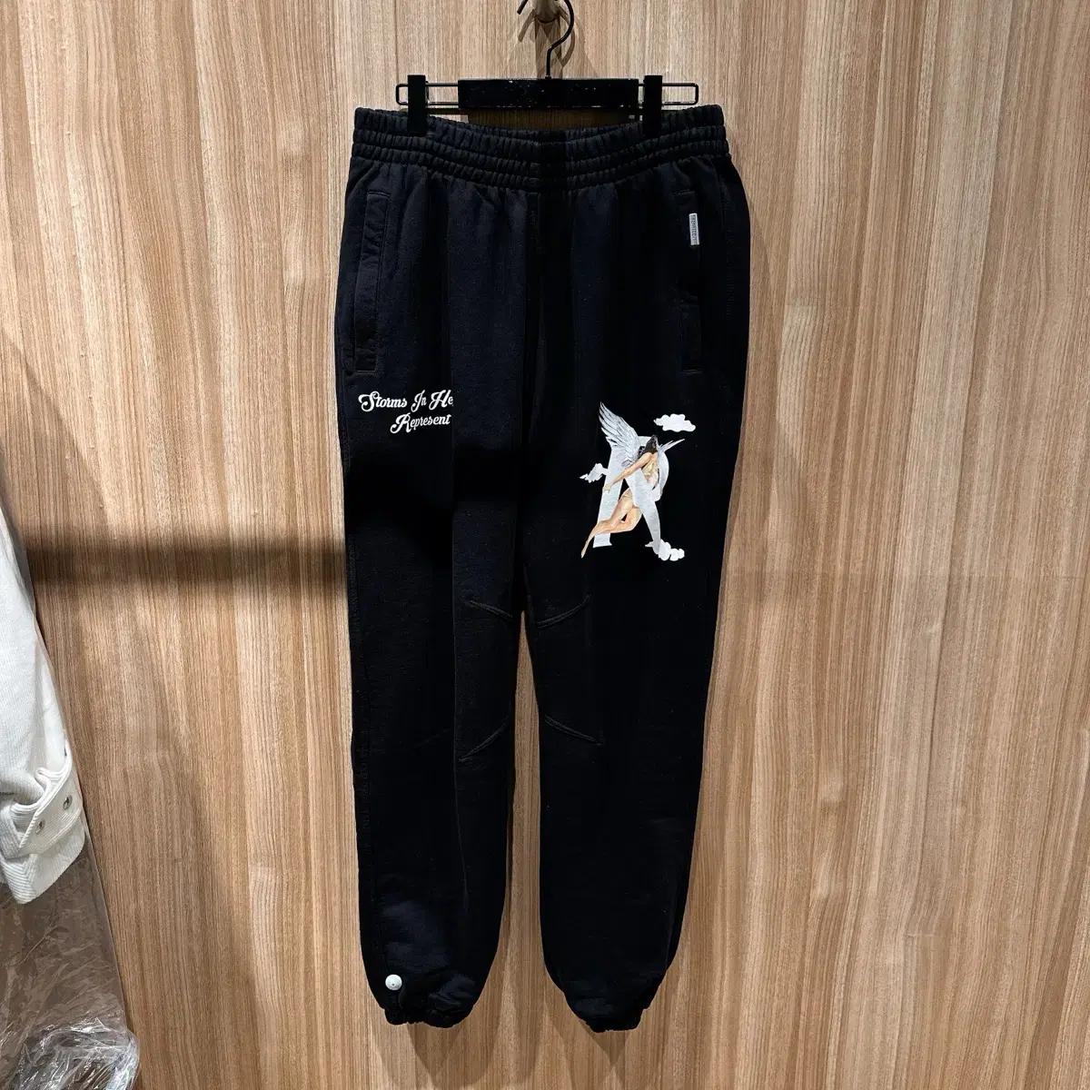 (정품/새상품) REPRESENT 리프레젠트 남성 블랙 스웻팬츠