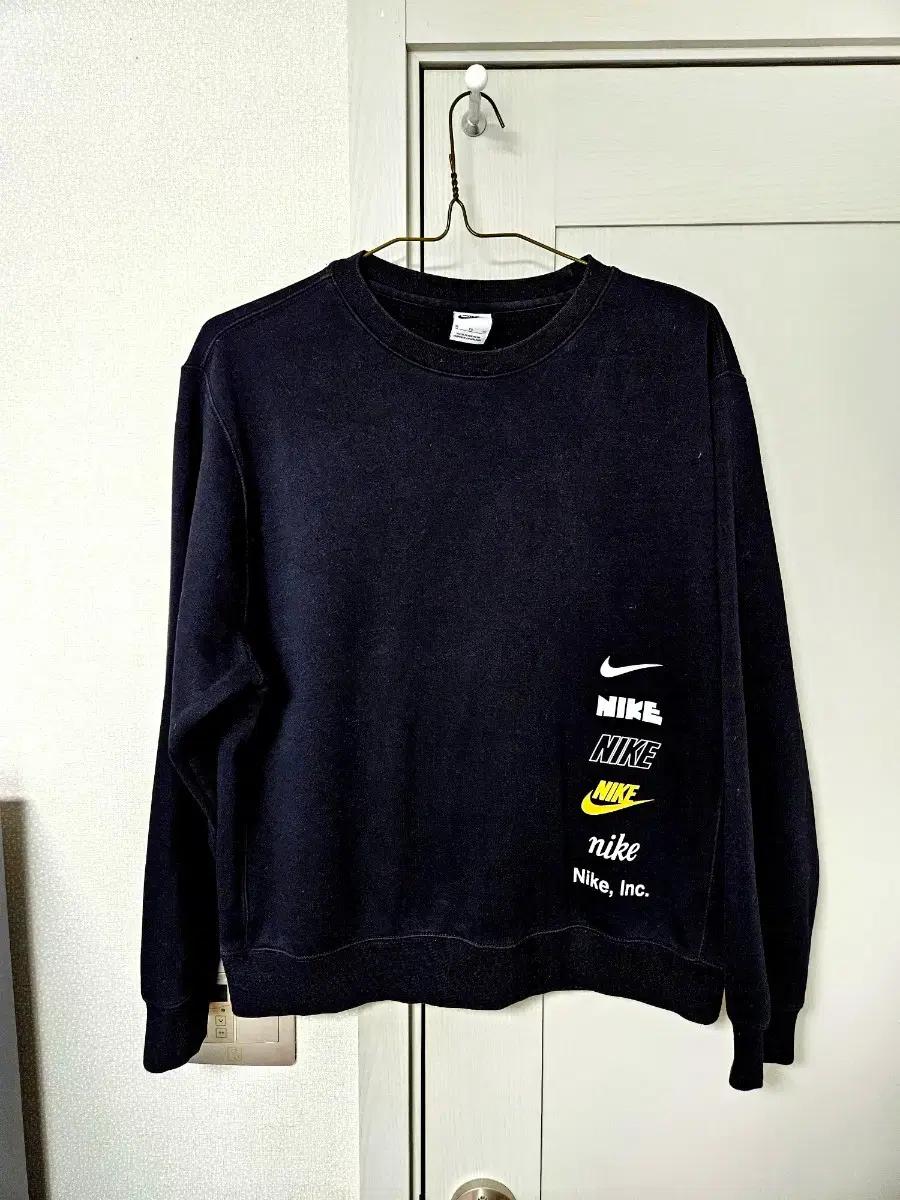 나이키 멀티 로고 한정판 맨투맨티