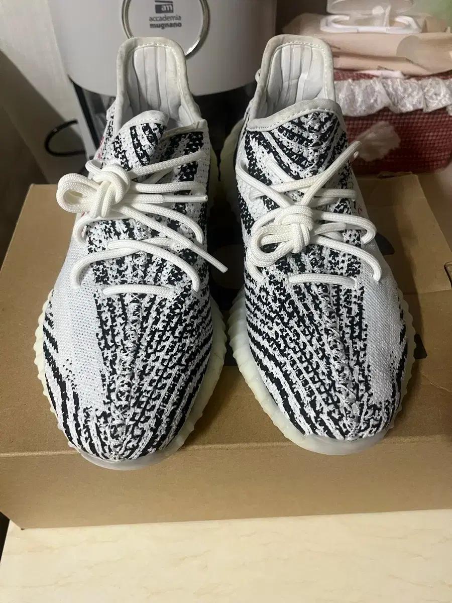 아디다스 이지부스트 350 V2 지브라 (270) us 9