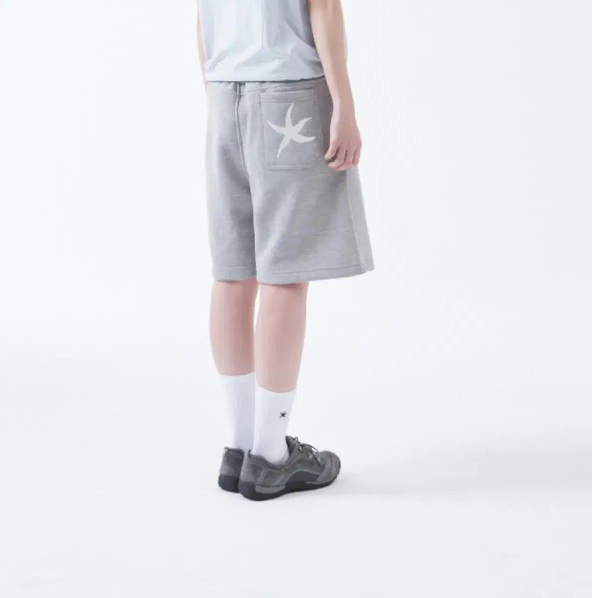 더콜디스트모먼트 바지