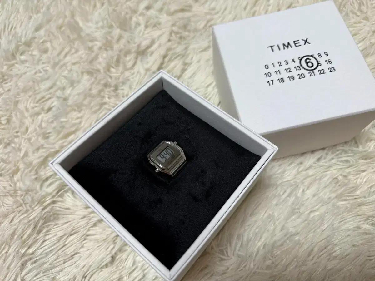 타이맥스 mm6 디지털시계 링 반지 마르지엘라 새상품