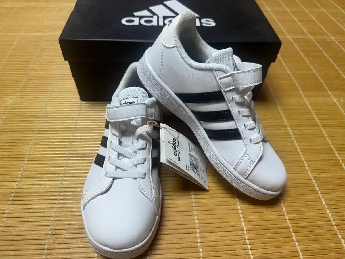 아디다스 그랜드코트 C EF0109 새상품 185