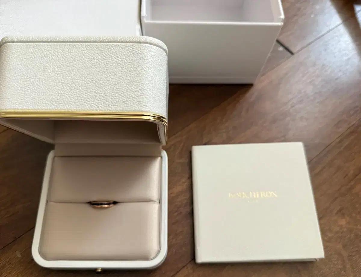 (정품) 부쉐론 콰트로 클래식 링 판매합니다