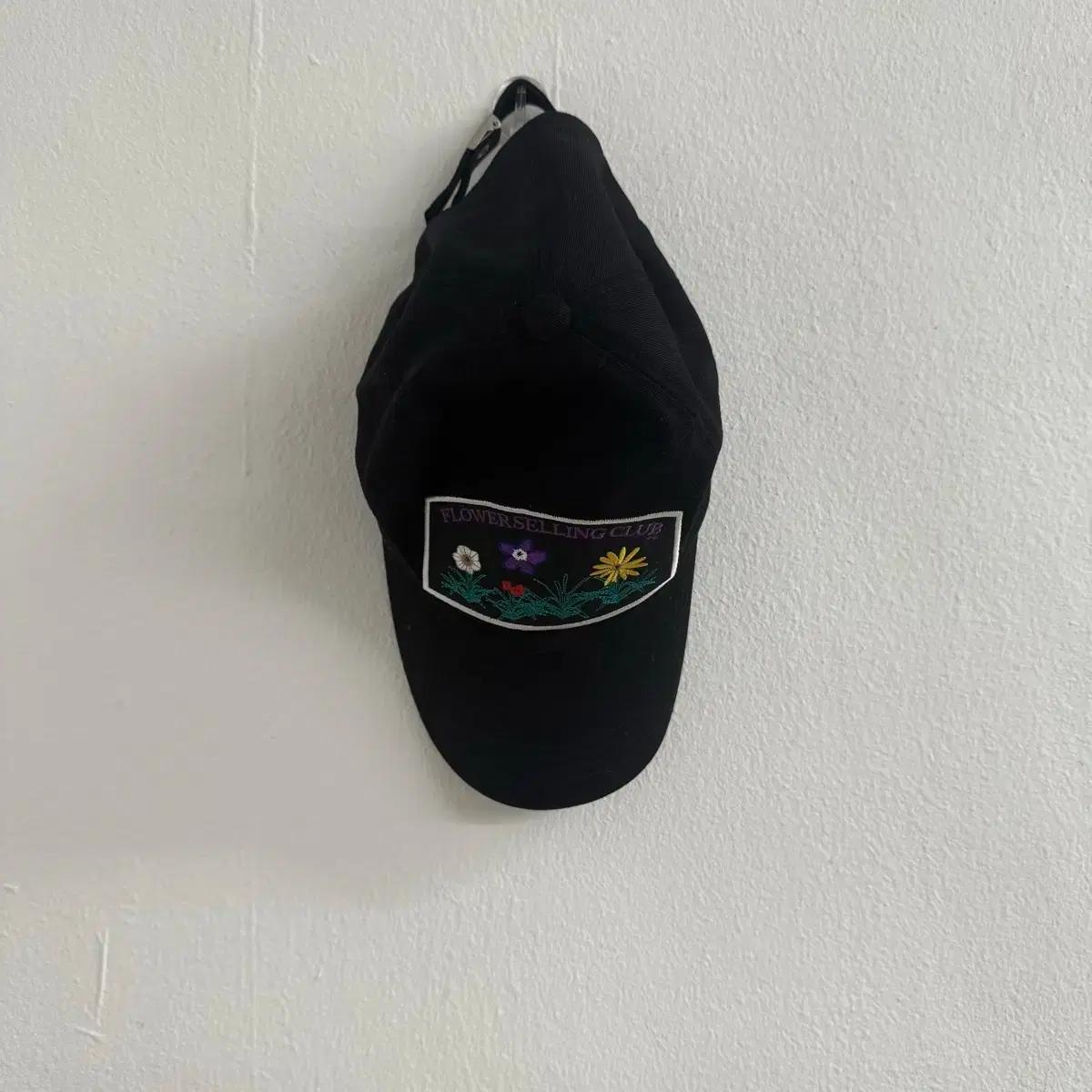 더콜디스트모먼트 플라워 볼캡 L