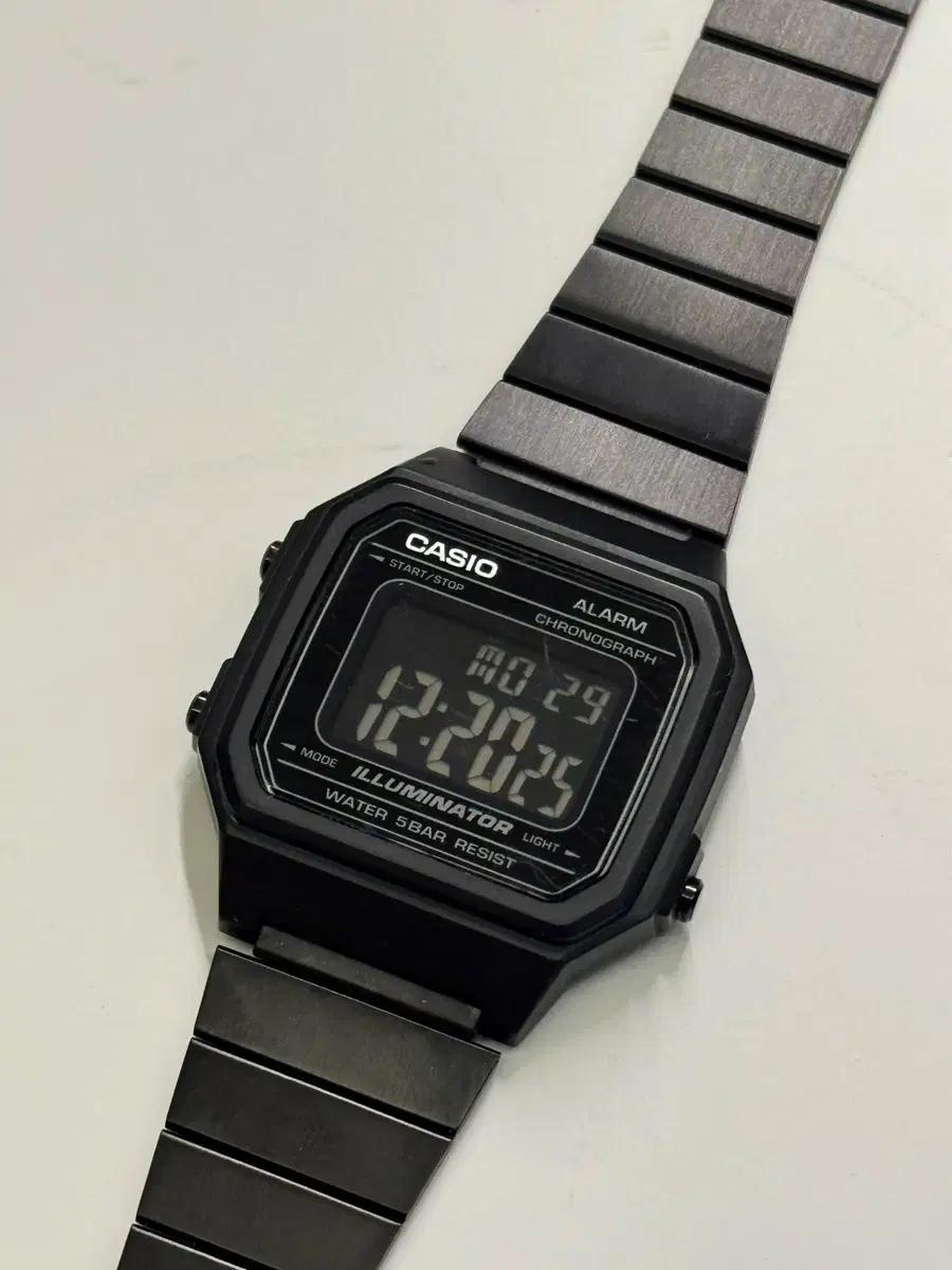 카시오 b650w