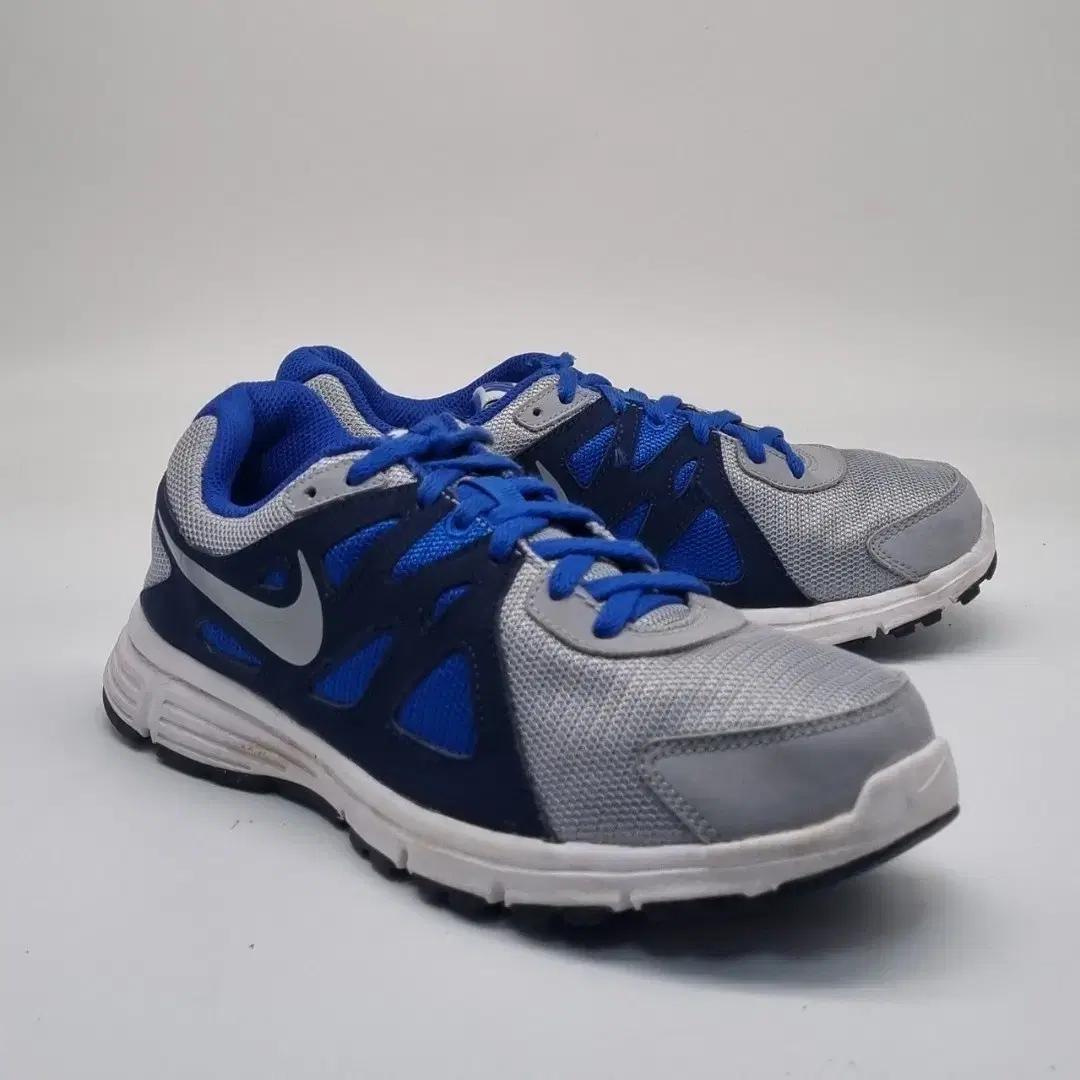 나이키 레볼루션2 여성운동화240