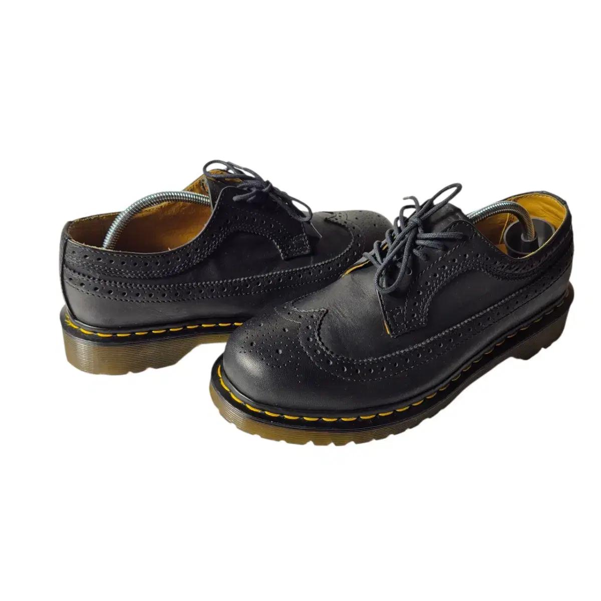 260-265) Dr.martens 닥터마틴 11845 윙팁