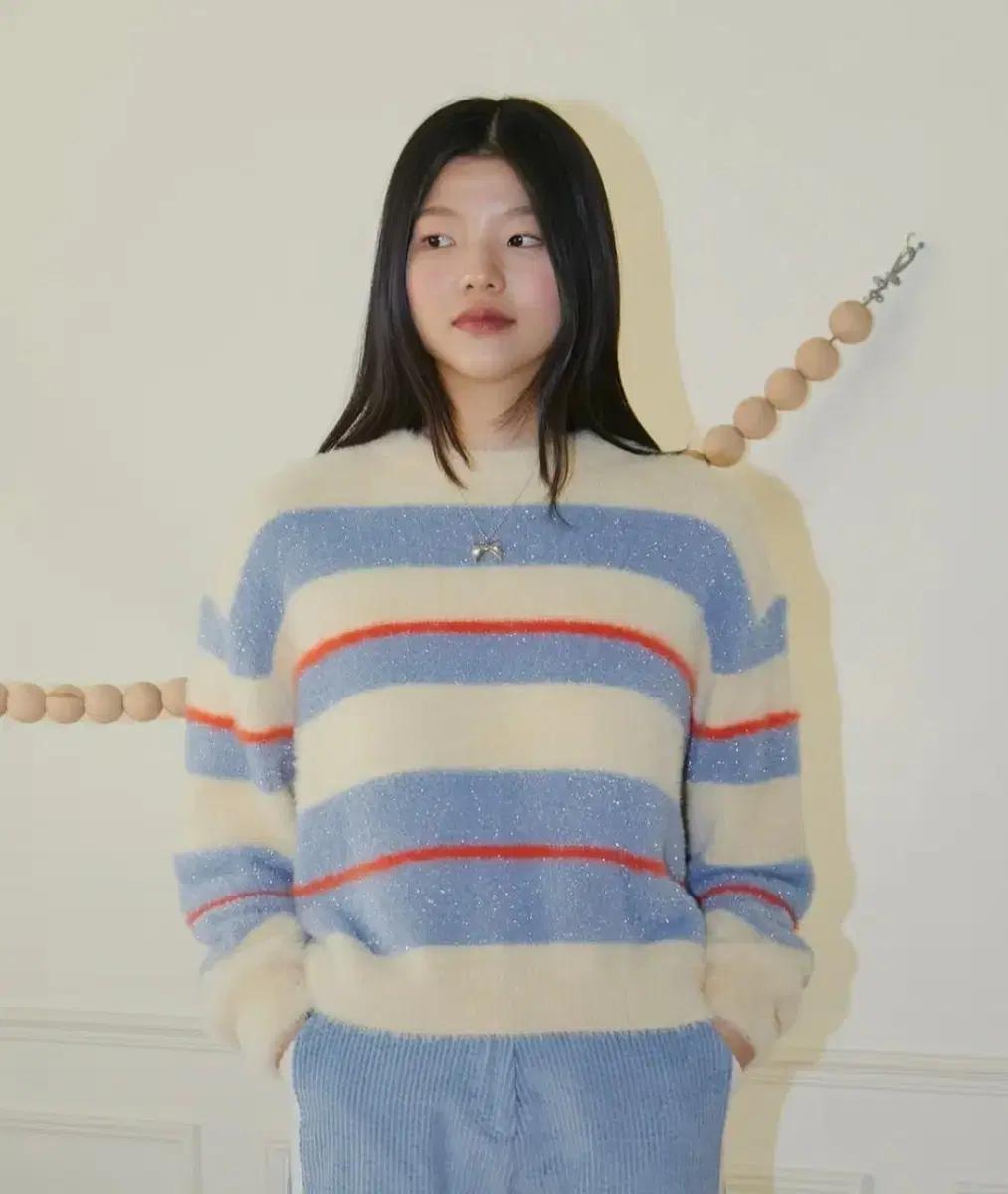 마가린핑거스 스트라이프 배색 니트