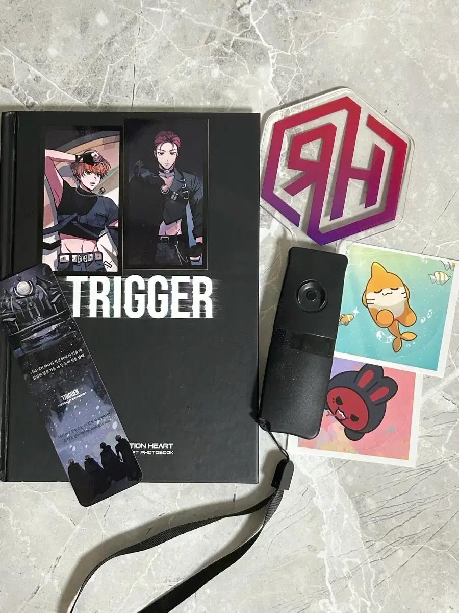 급처, 급전) 레볼루션 하트 트리거 포토북, 응원봉 (설명 확인)