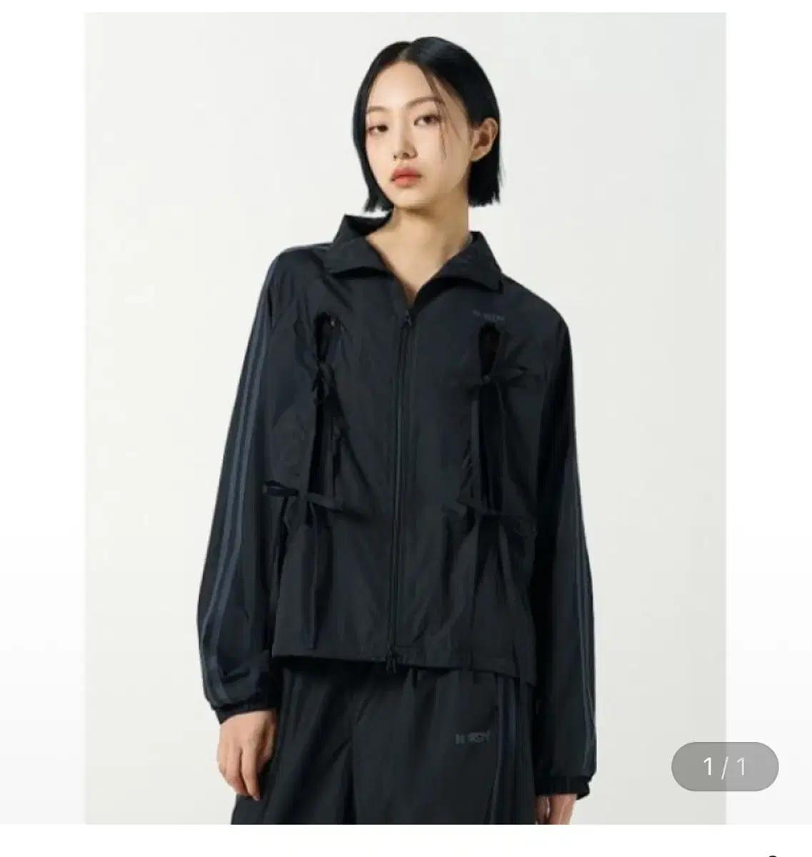 널디 리본 타이 트랙탑 블랙 윈드브레이커