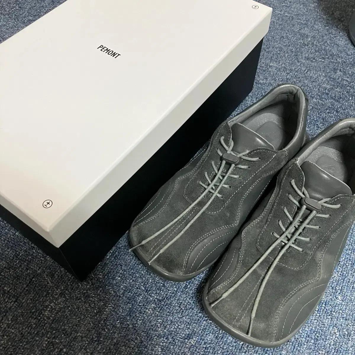 페몬트 스퀘어 그레이 260