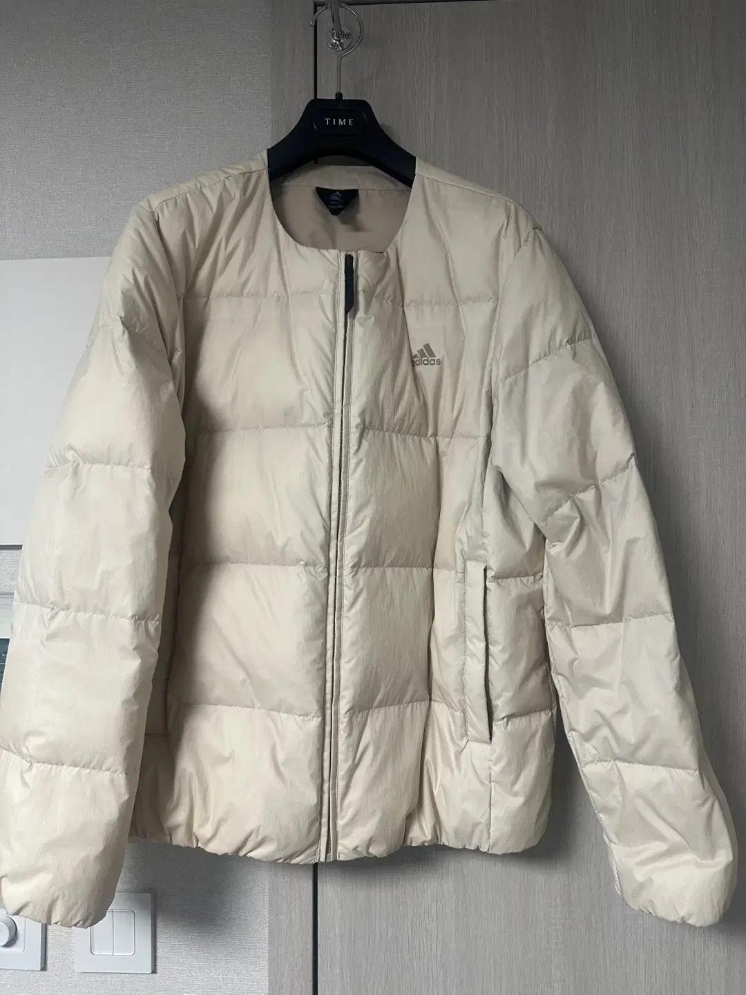 아디다스 경량다운 점퍼 xl