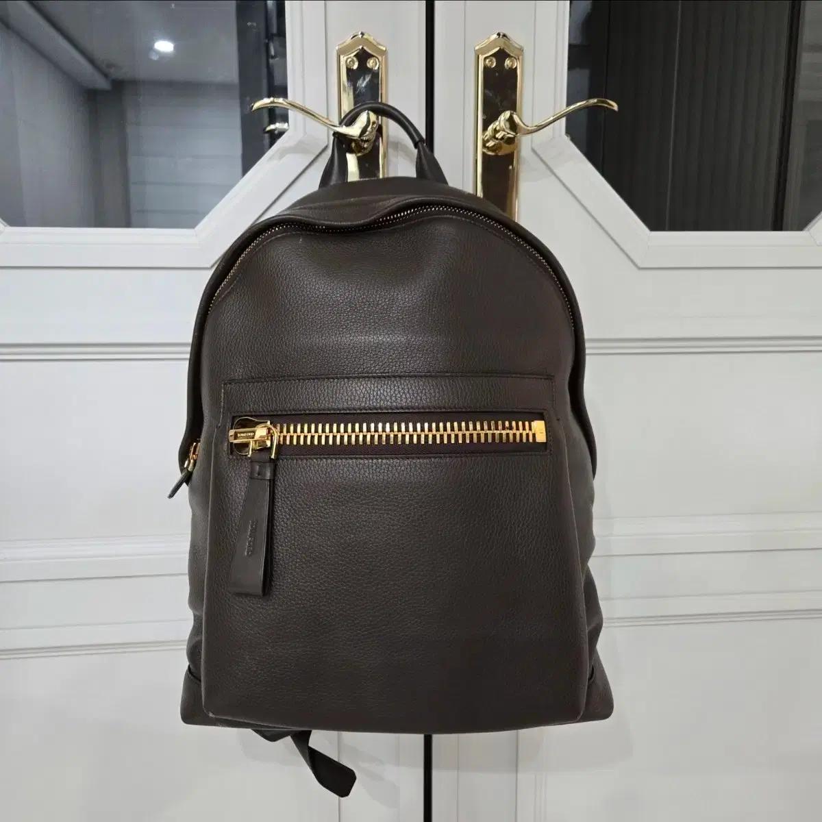 톰포드 tom ford 버클리 백팩 가방 ( 그레인 레더)